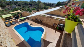 Happy and Healthy Gozo, SELF-CHECK-IN, House of Character